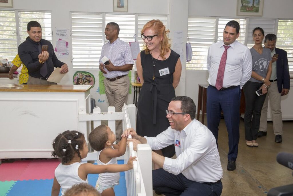Cogestión con el MINERD