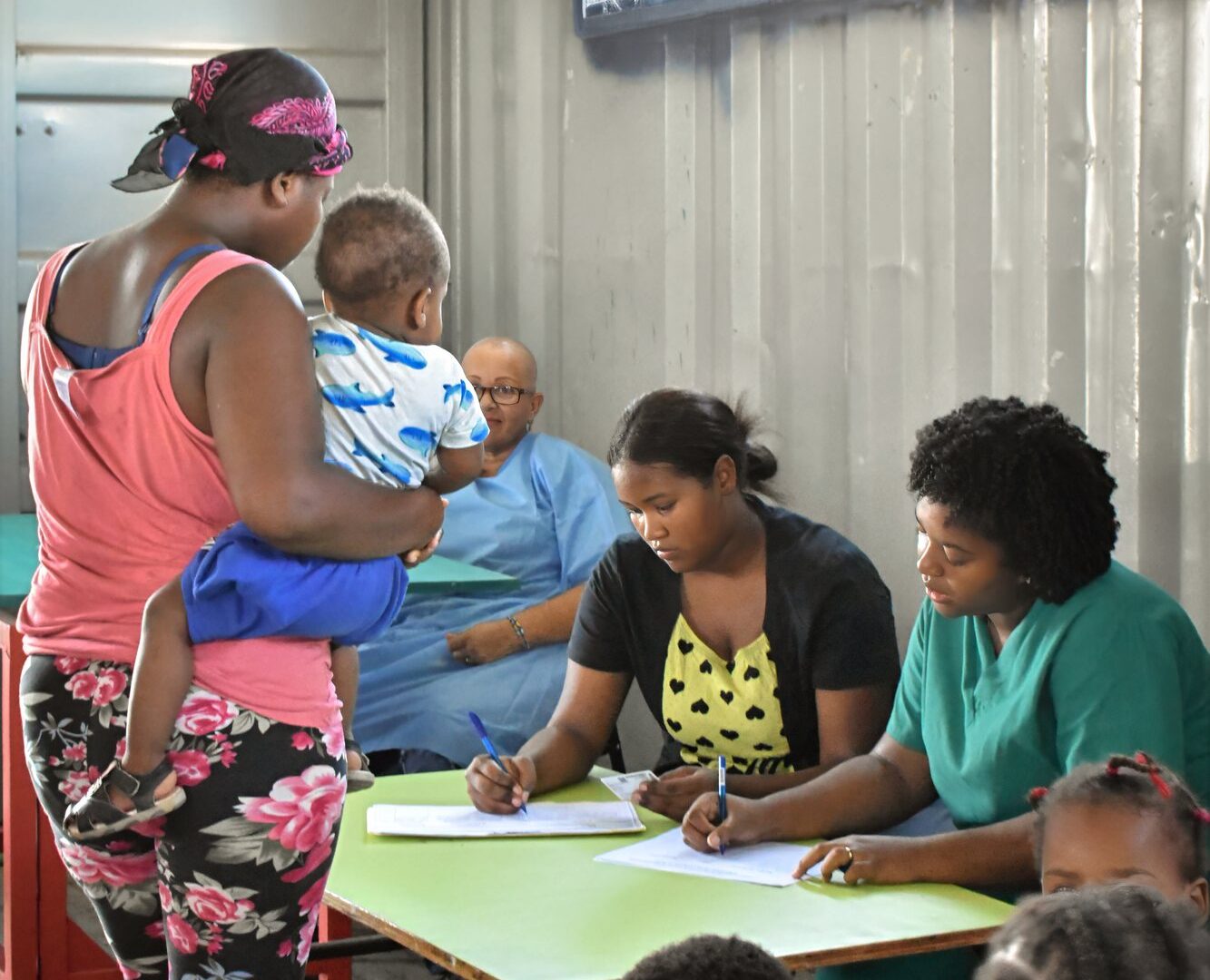 Jornada de asistencia comunitaria del PBO con familias de la comunidad