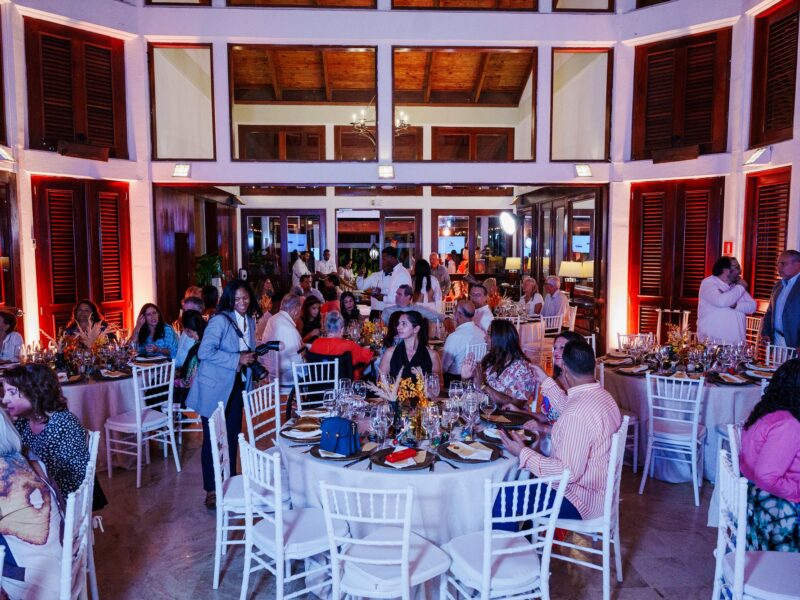 6ta Edición de Friendsgiving a beneficio del Hogar